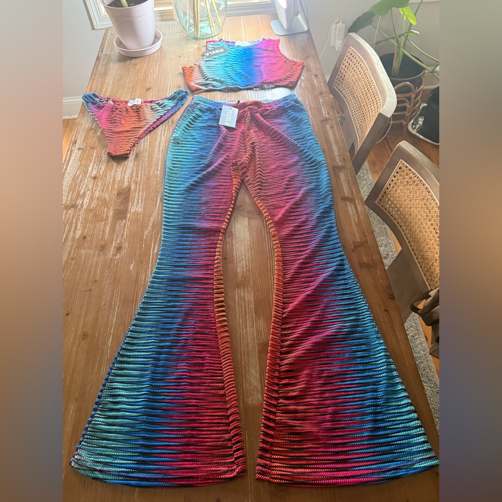 Vibrant Ombre Ribbed Two-Piece Set - Blue/Pink/Orange - Picture 2 of 8